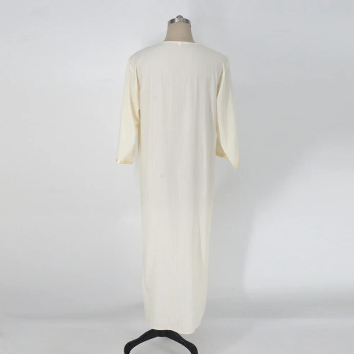 loose white embroidered robe - Image 4